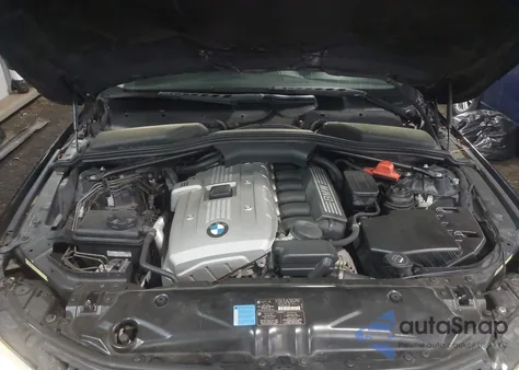 2007 BMW 530I из США, поврежденный, VIN WBANE73527CM51900